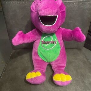 Vintage Barney(sings)